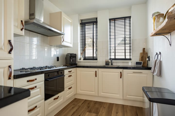 Photo 14 of Koningspage 48