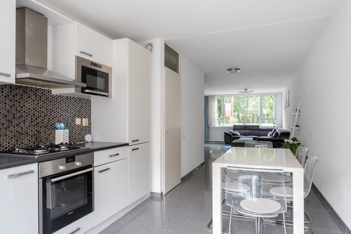 Photo 17 of Crooswijksestraat 124