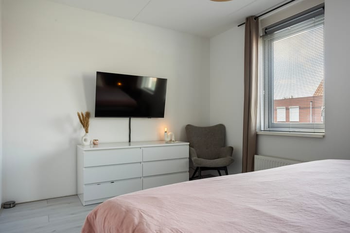 Photo 20 of Koningspage 48