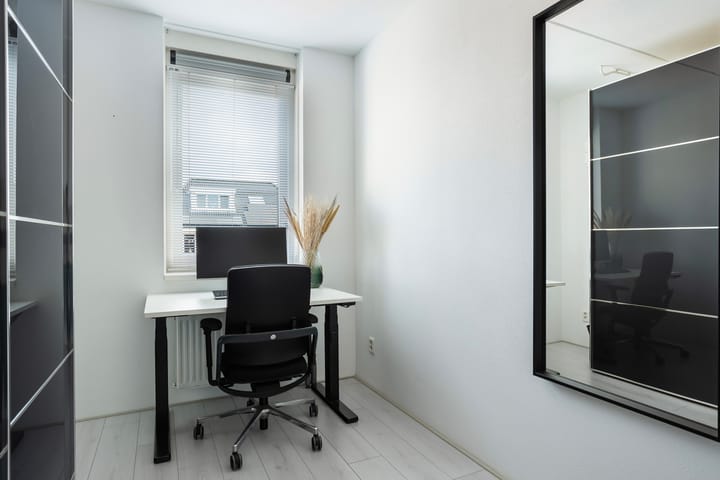 Photo 22 of Koningspage 48