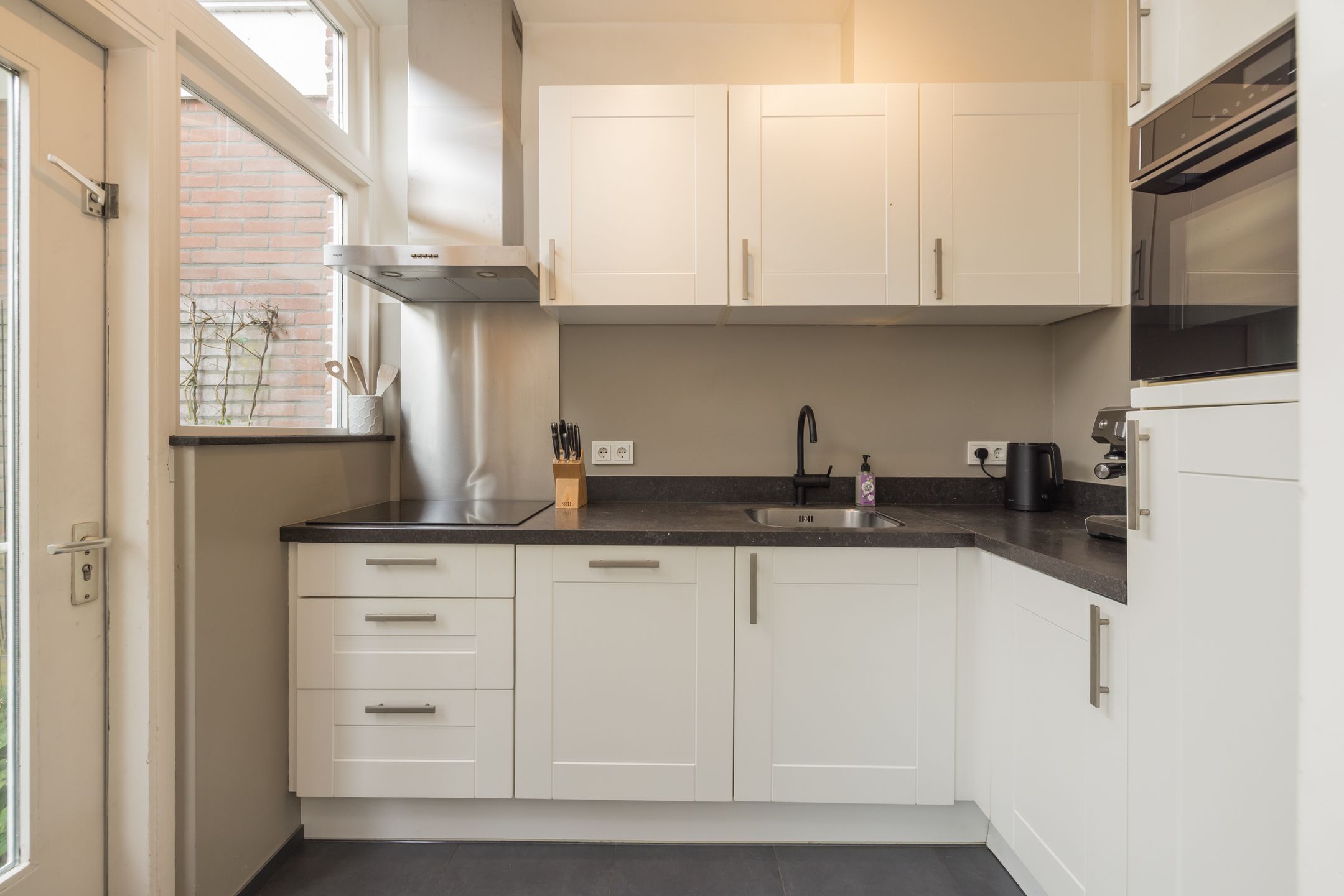 Foto 15 van Tulpenstraat 11