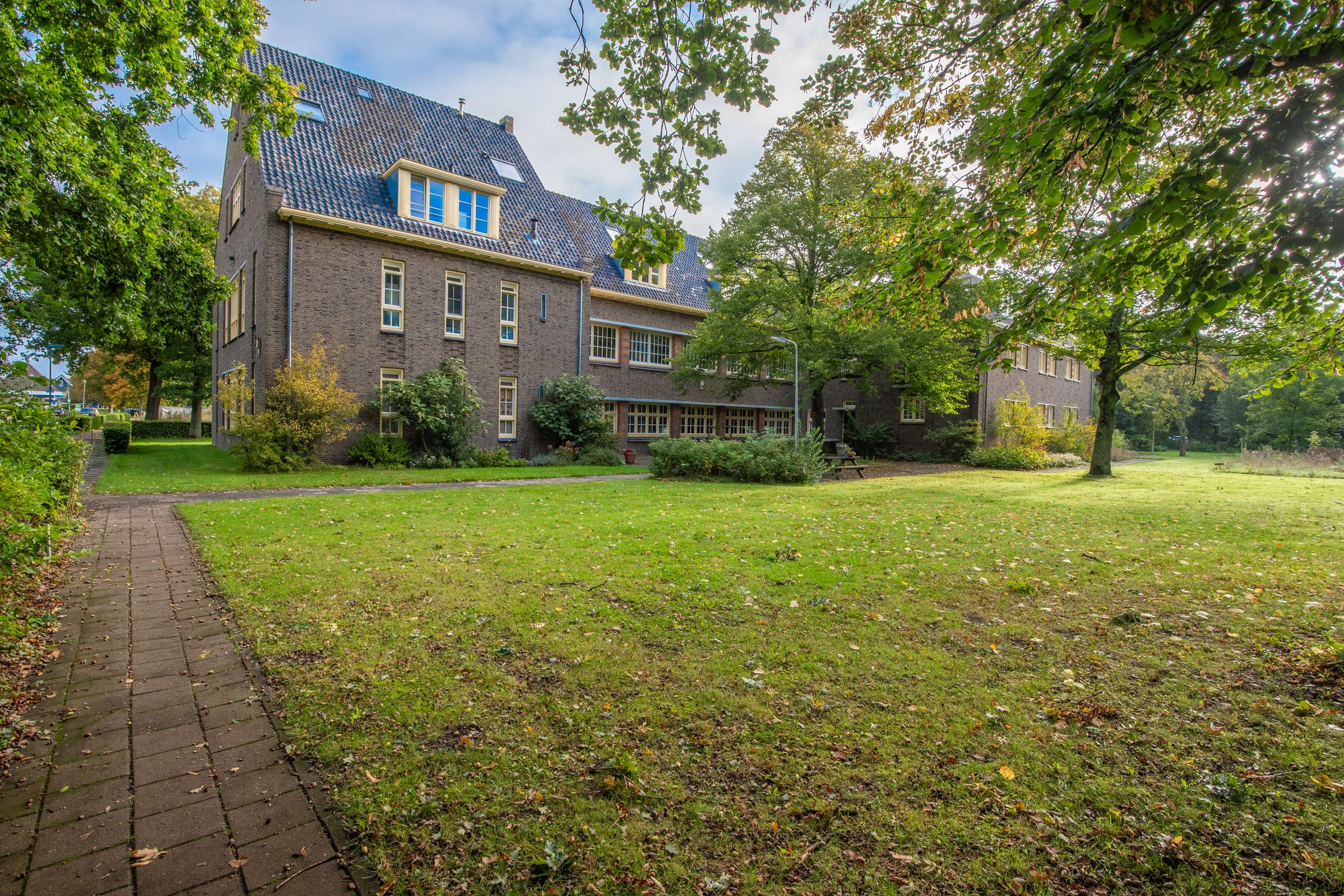 Photo 36 of De Olvendijk 57