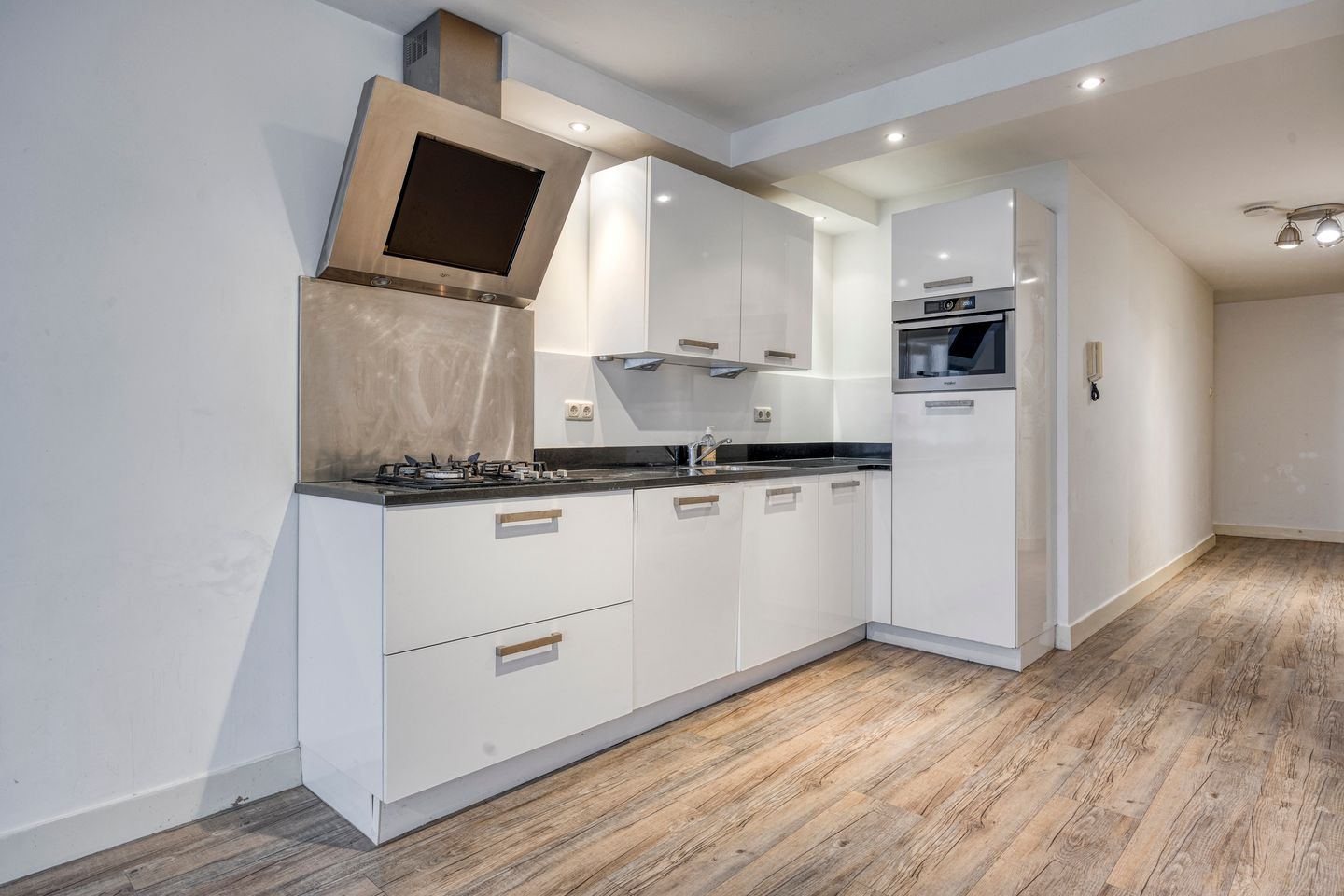 Photo 5 of Bloemstraat 214