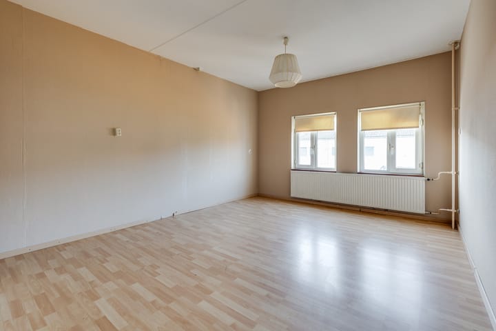 Photo 9 of Prins Clausstraat 7