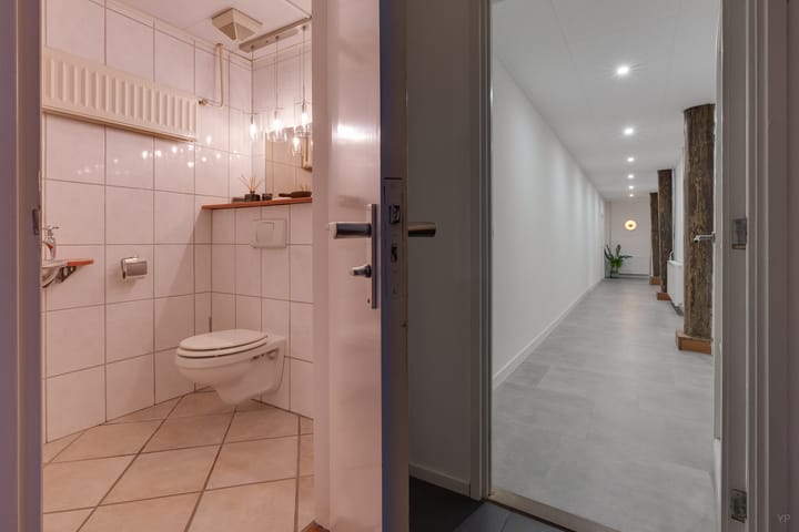 Photo 21 of Ter Apelkanaal Oost 35