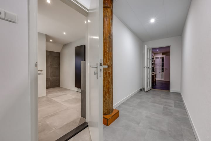 Photo 23 of Ter Apelkanaal Oost 35