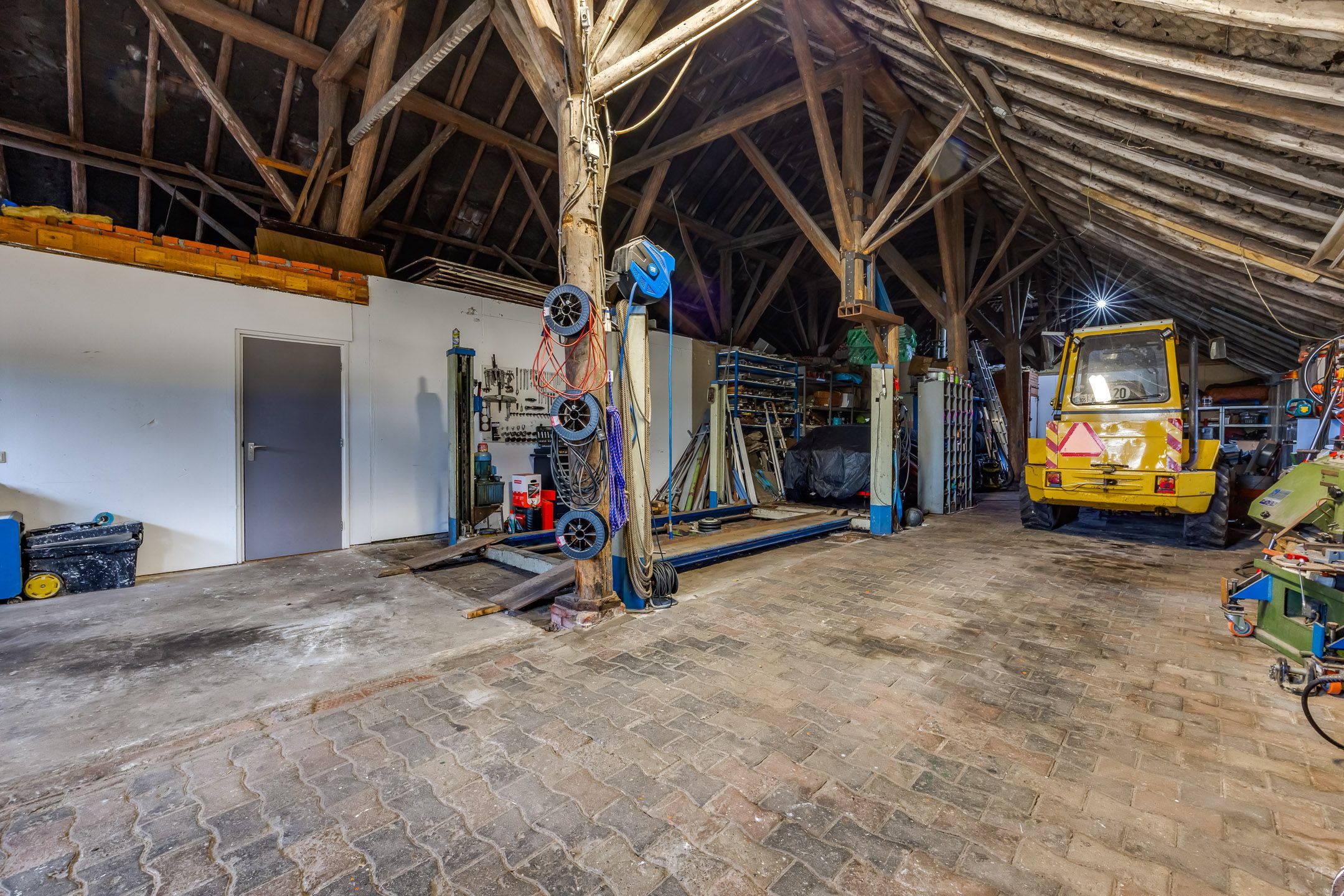 Photo 36 of Ter Apelkanaal Oost 35