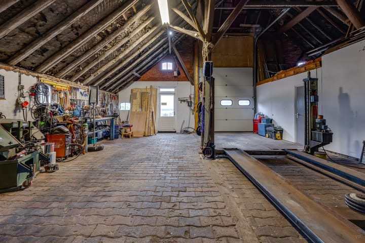 Photo 38 of Ter Apelkanaal Oost 35