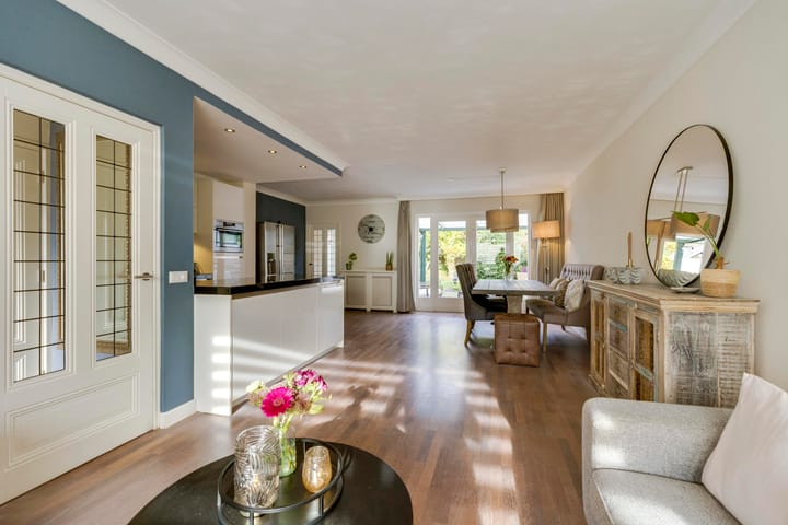 Photo 10 of Kerktorenstraat 68