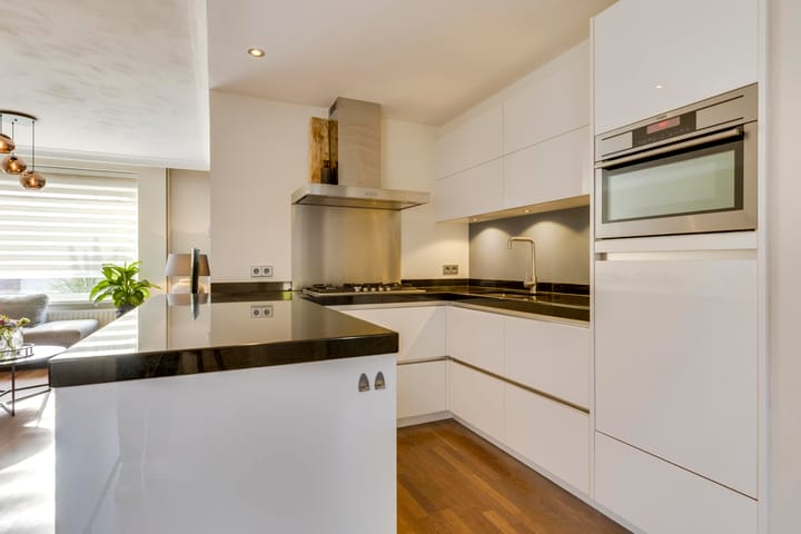 Photo 17 of Kerktorenstraat 68