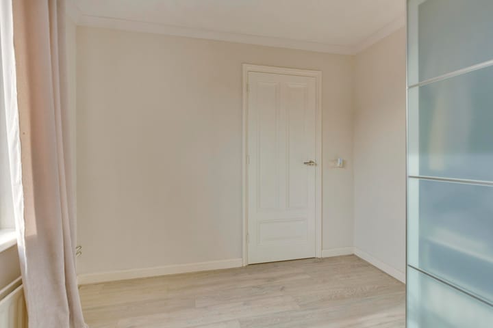 Photo 27 of Kerktorenstraat 68