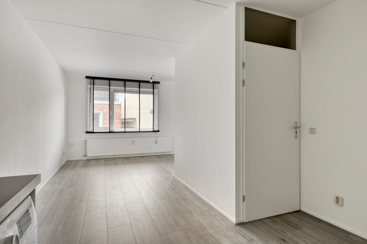 Photo 2 of Meelstraat 37-A