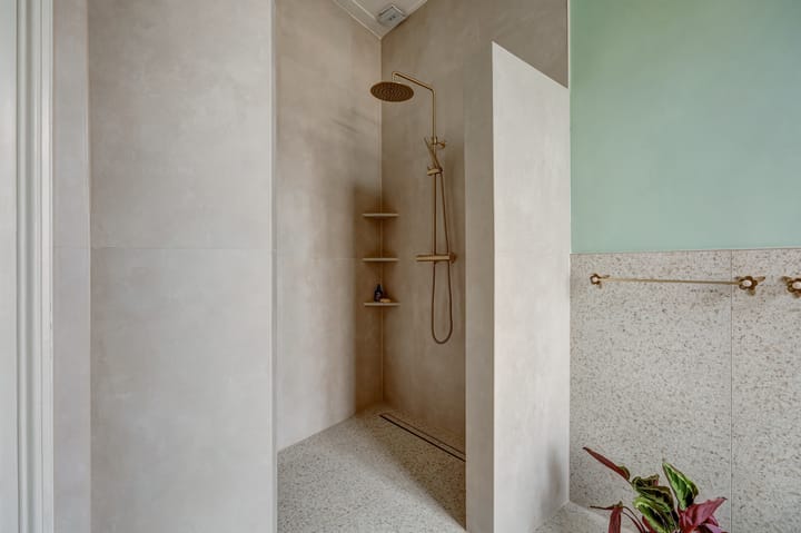 Photo 33 of Emmastraat 123