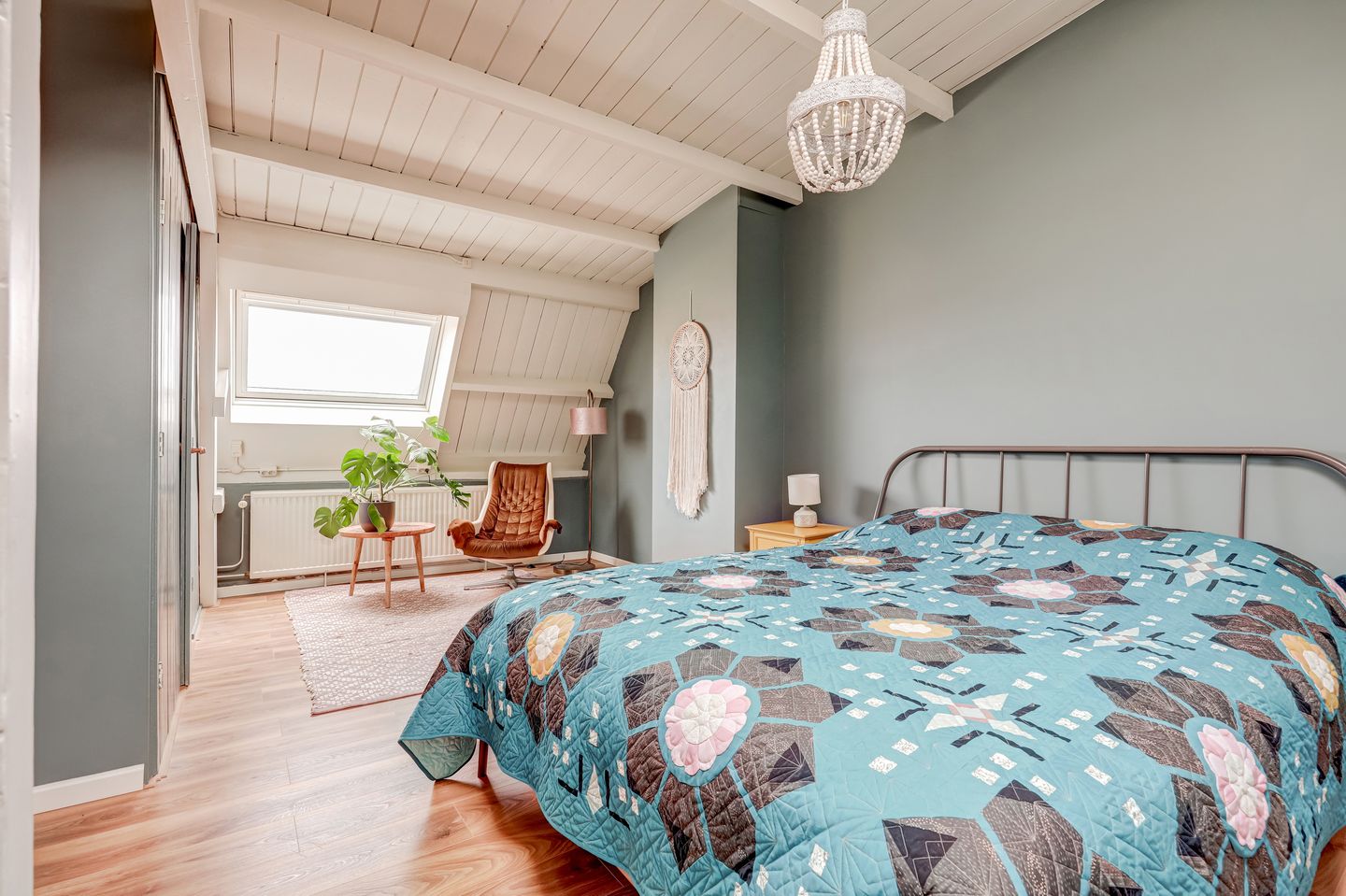 Photo 49 of Emmastraat 123