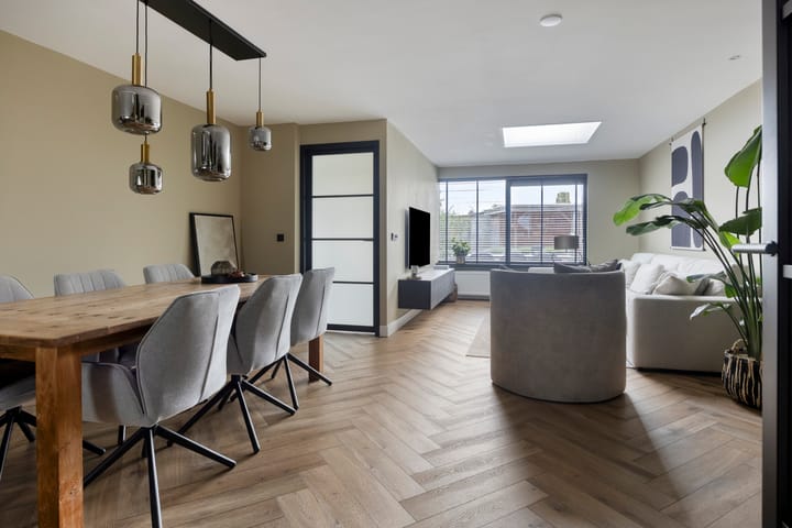 Foto 6 van Van Laarstraat 18