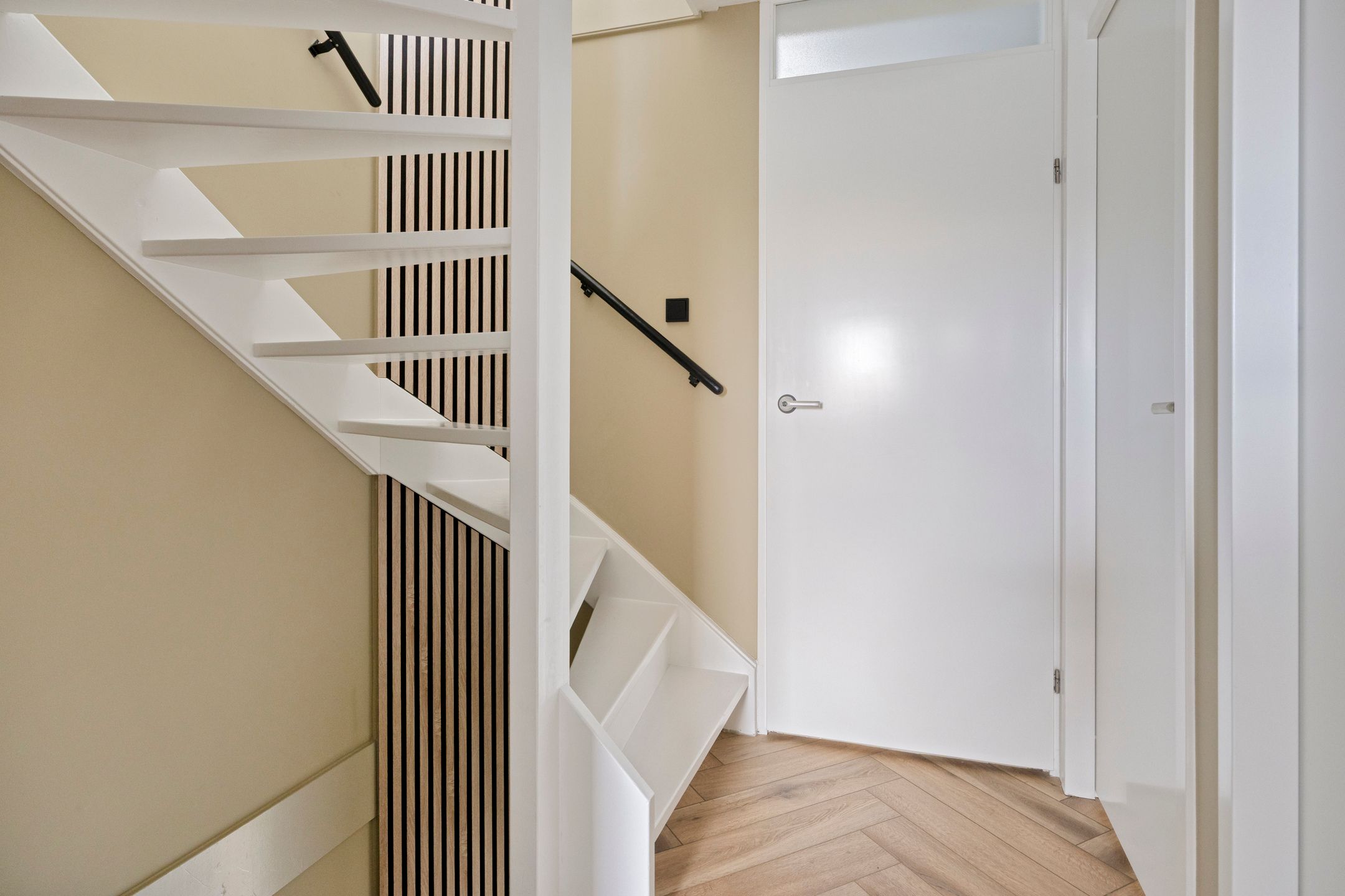 Foto 21 van Van Laarstraat 18