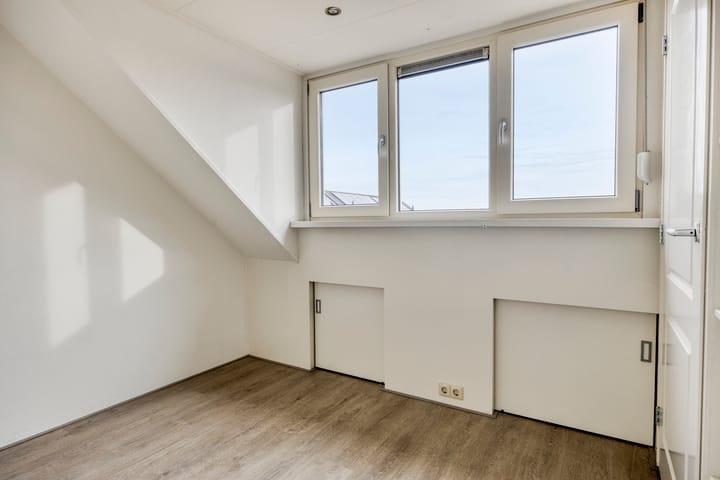 Foto 26 van Van Laarstraat 18