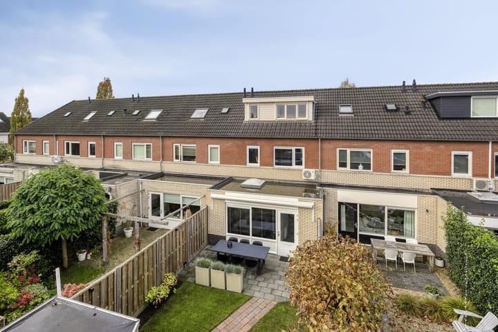 Foto 27 van Van Laarstraat 18