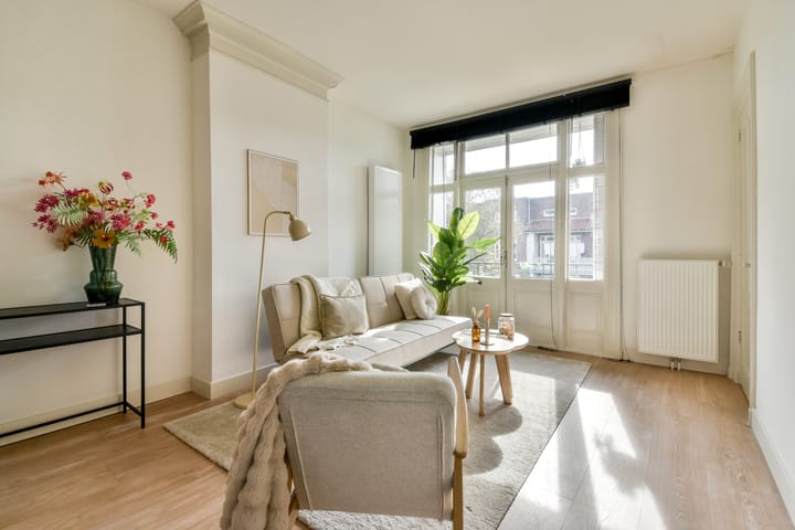 Photo 2 of Roelof Hartstraat 38-3