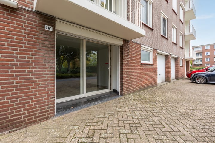 Photo 35 of Havenweg 4