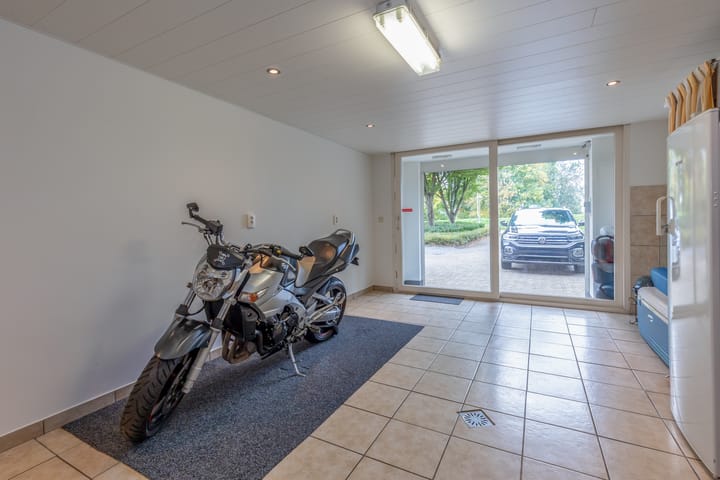 Photo 37 of Havenweg 4