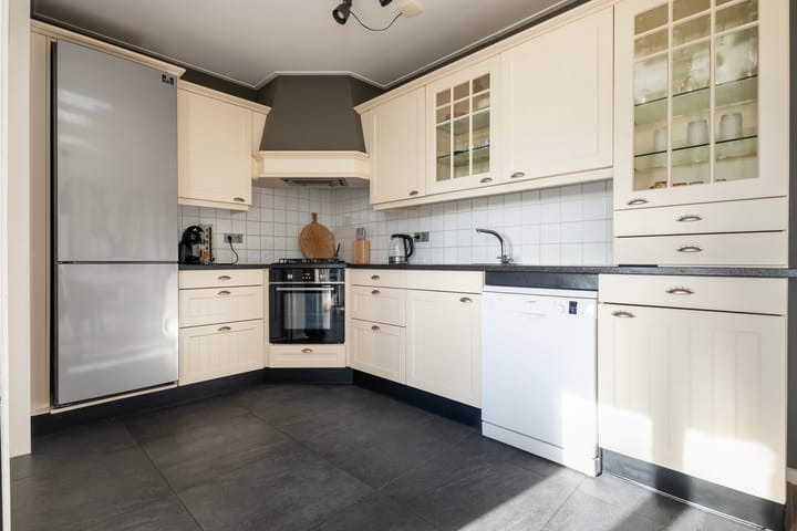 Photo 10 of Canterstins 26