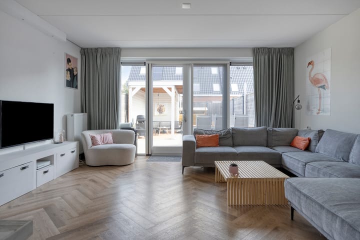 Foto 14 van Carmen 48