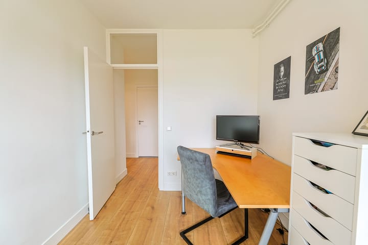 Photo 21 of Kortenaerstraat 2-C