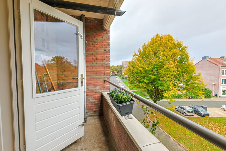 Photo 22 of Kortenaerstraat 2-C