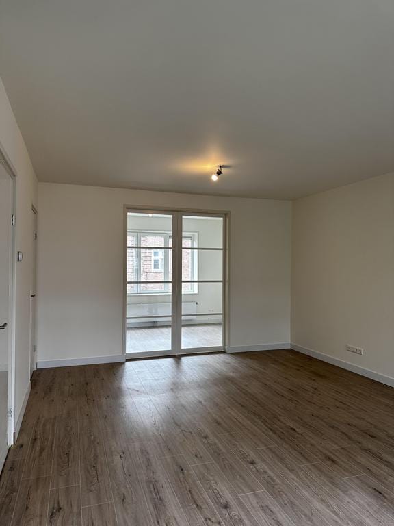 Photo 11 of Waverstraat 68-2