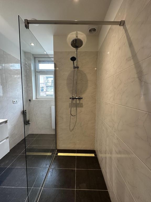 Photo 18 of Waverstraat 68-2