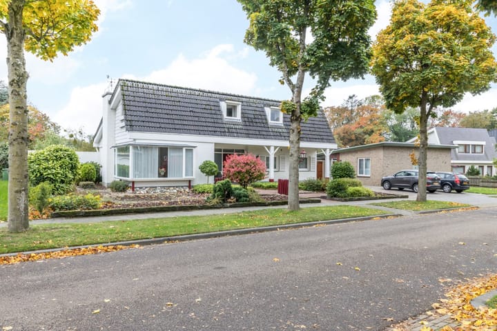 Photo 1 of Mevrouw van der Meijstraat 26