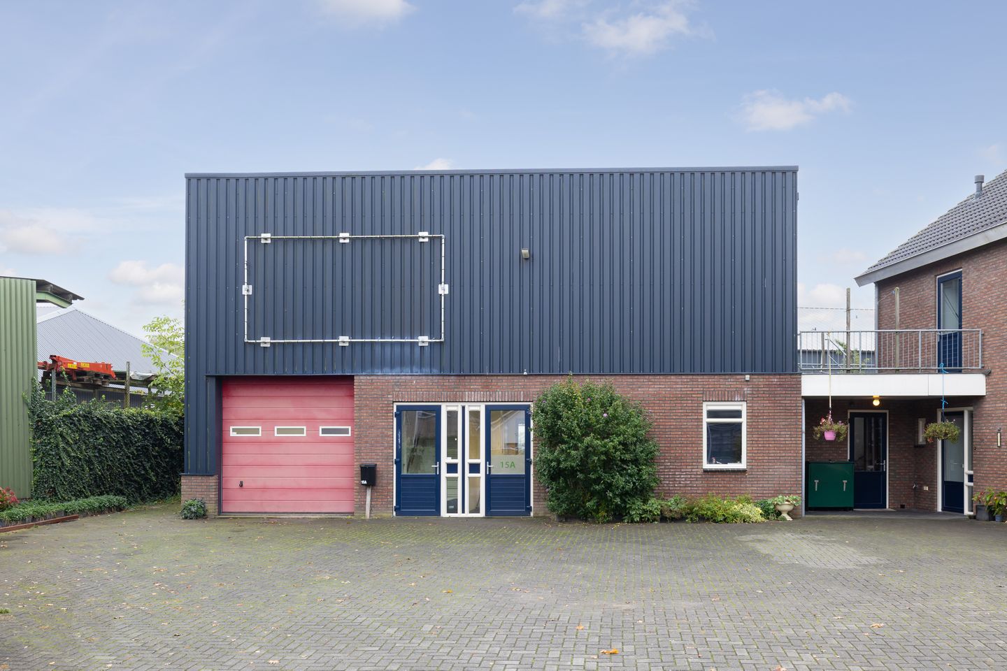 View photo 2 of Schotwillemsweg 15