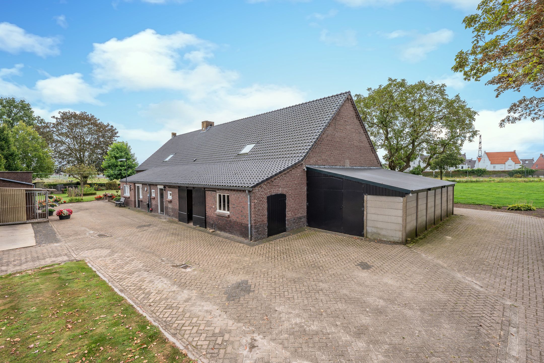 Photo 33 of Diepenbroek 16