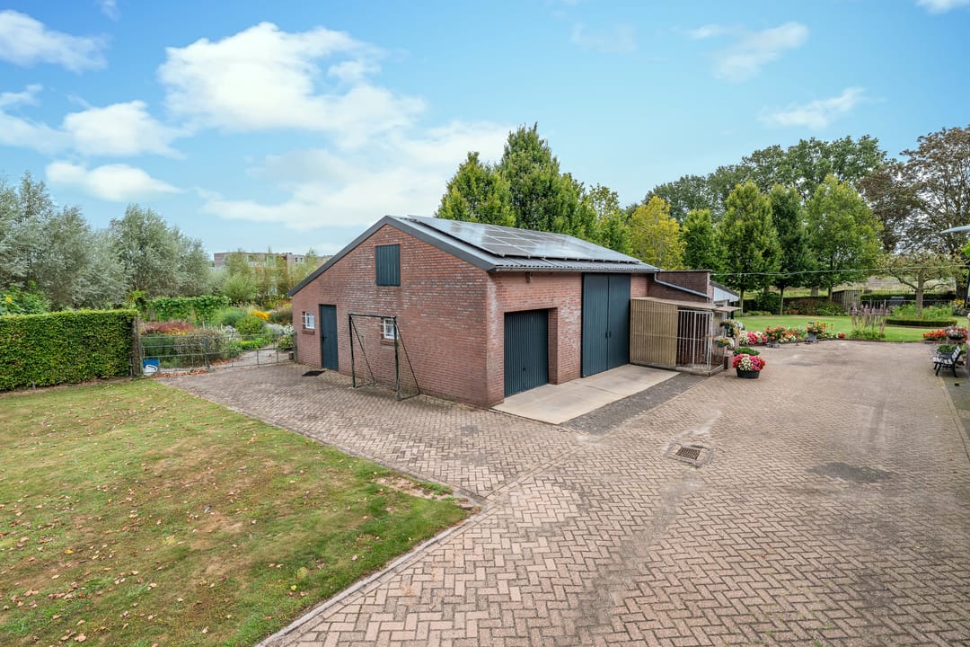 Photo 37 of Diepenbroek 16