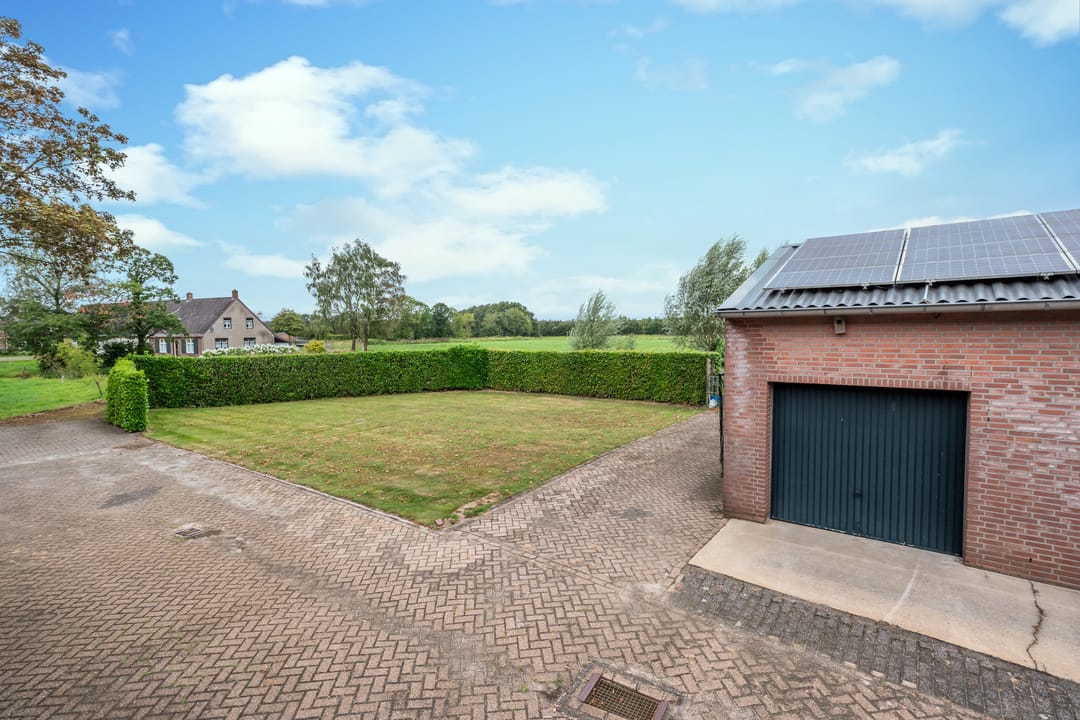 Photo 38 of Diepenbroek 16