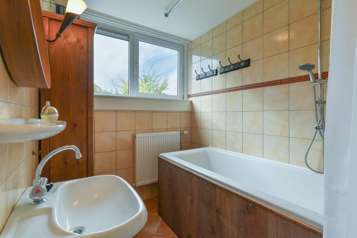 Photo 31 of Hoofdstraat 118