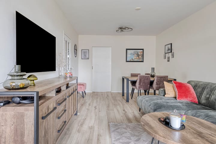 Foto 4 van Poelenburg 442