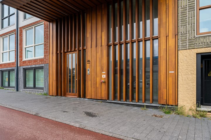 Foto 11 van Waldorpstraat 1672