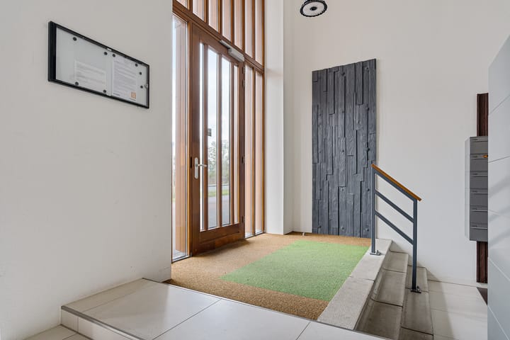 Foto 15 van Waldorpstraat 1672