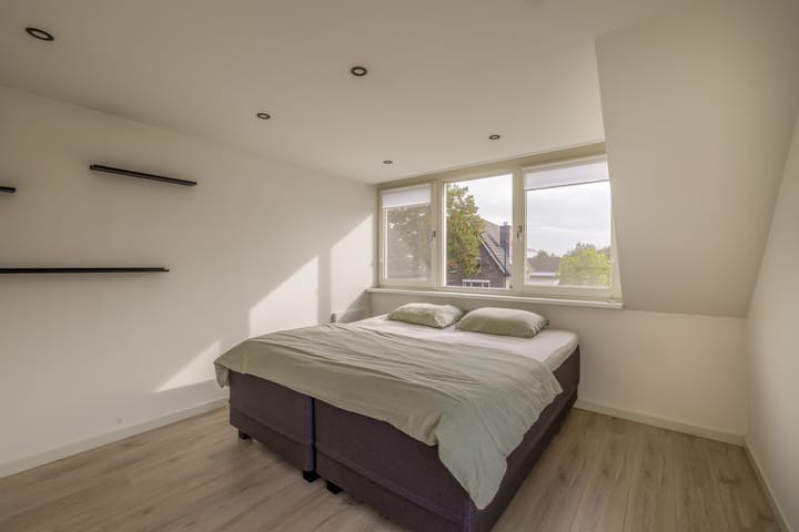 Photo 32 of Oosteind 28