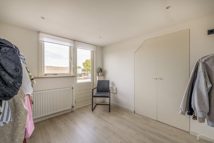 Photo 37 of Oosteind 28