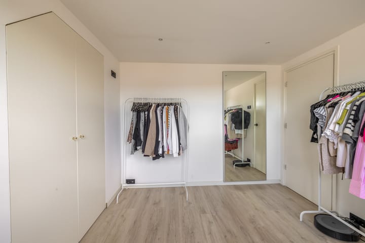 Photo 38 of Oosteind 28