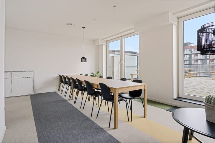 Foto 32 van Waldorpstraat 1672