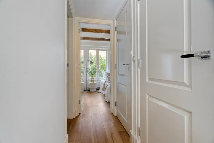 Foto 18 van Jacob van Lennepstraat 10