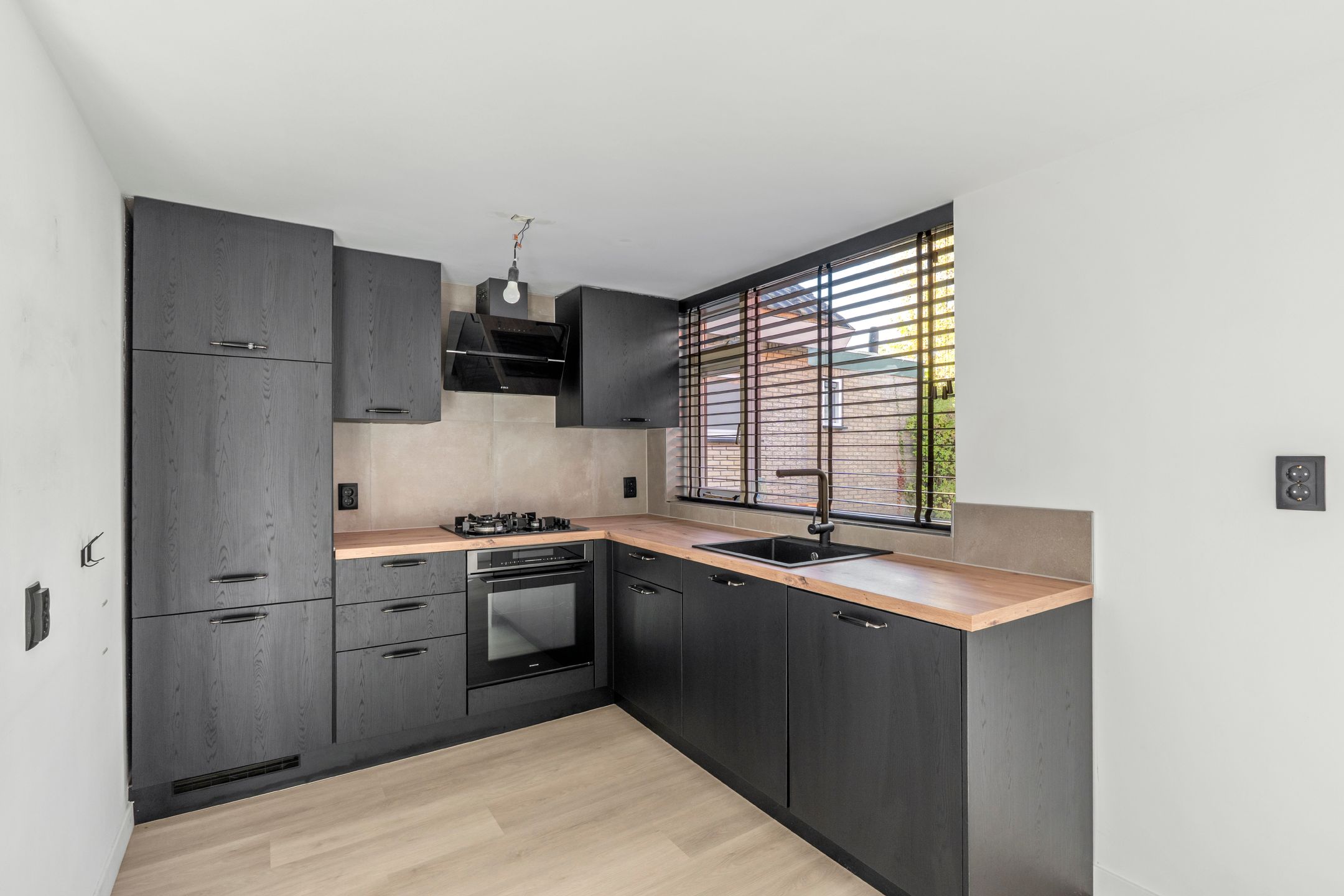 Photo 12 of Dorpsstraat 191