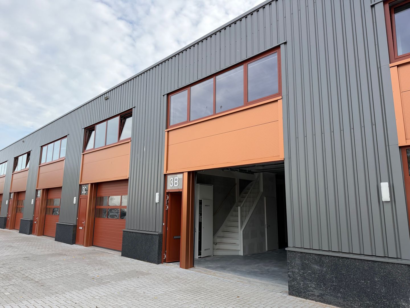 View photo 1 of Kompasstraat 3-B