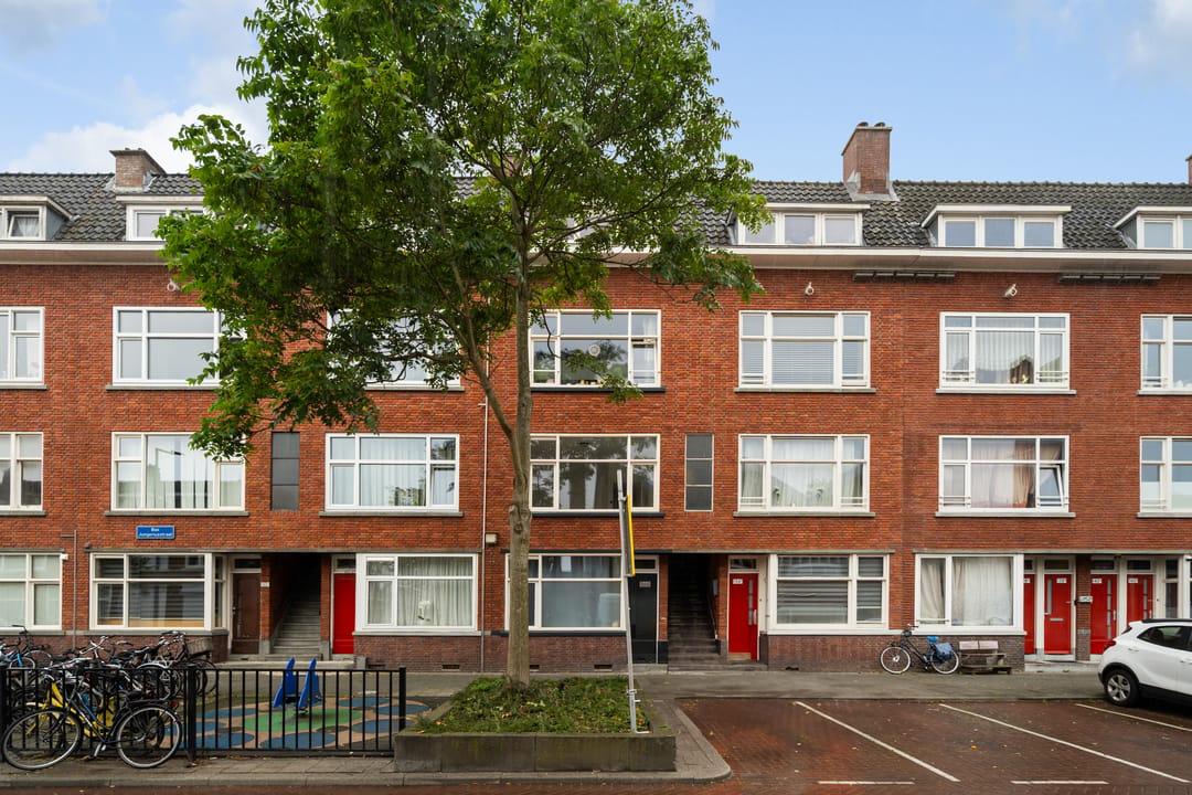 Photo 31 of Bas Jungeriusstraat 134-D