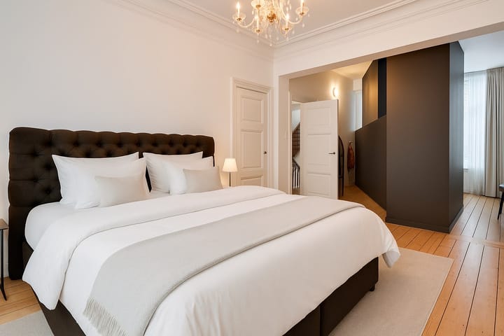 Photo 11 of Wycker Grachtstraat 10-B