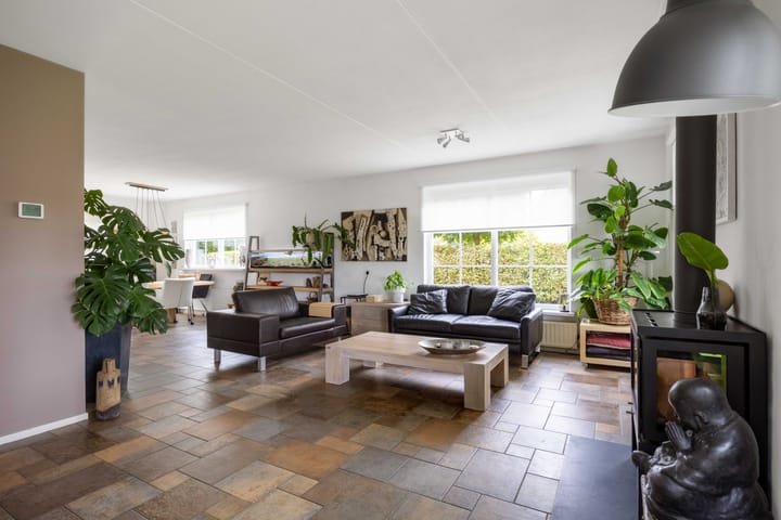 Foto 28 van Hoofdweg 11